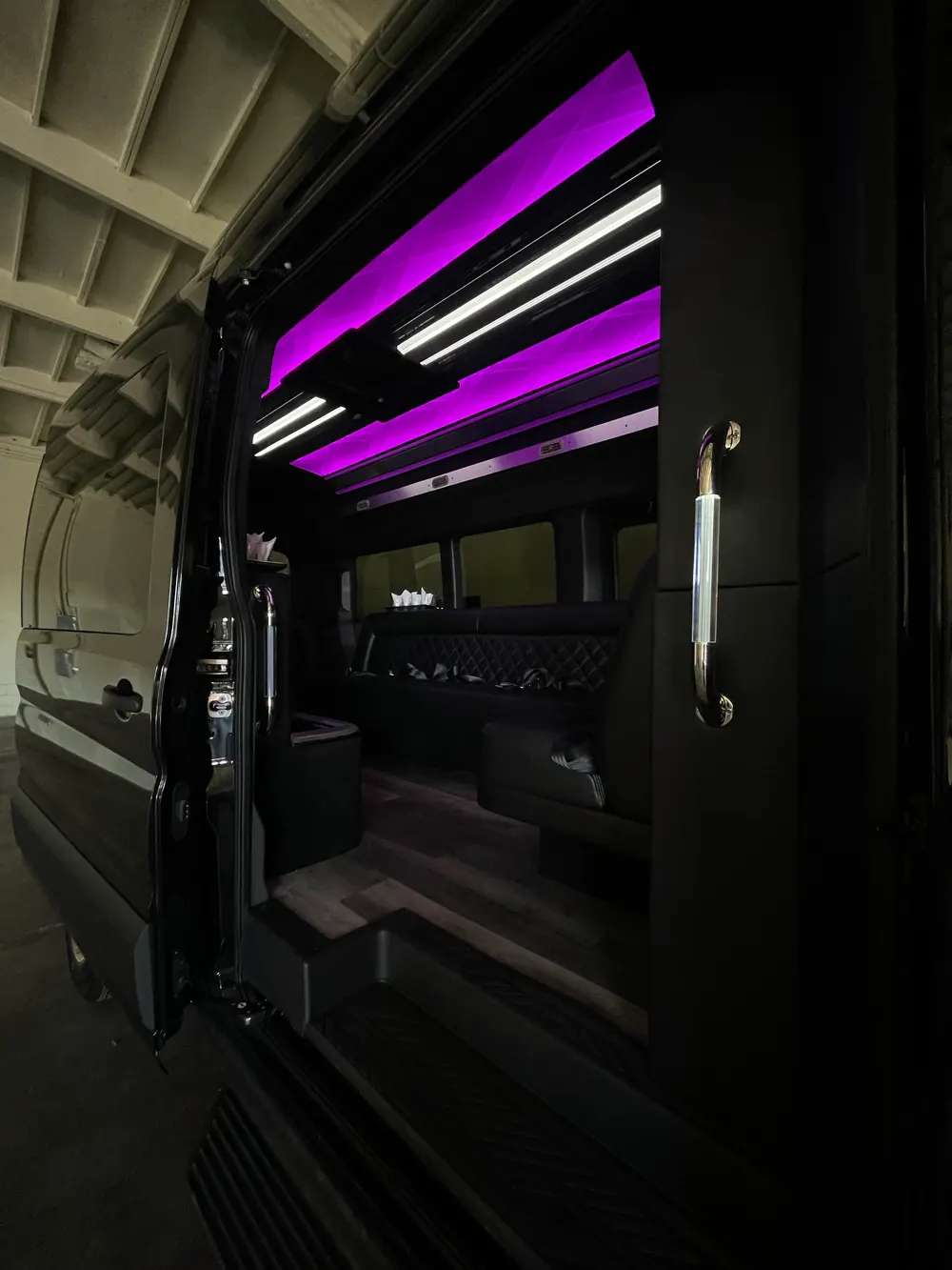 limo-van Yuba City Wedding Limo